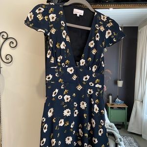 Aritzia Sunday Best Rand Dress navy and cream floral mini dress with back cutout